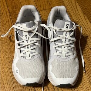 On Cloudrunner Woman’s White/Light Gray Running Shoes